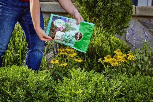 Miracle-Gro® Shake 'n Feed® Flowering Trees & Shrubs Plant Food